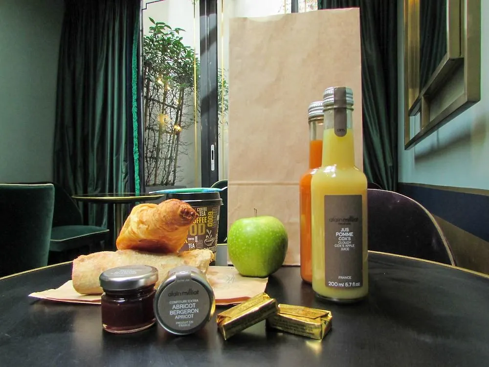 Maison Nabis By Happyculture Paris Hotel